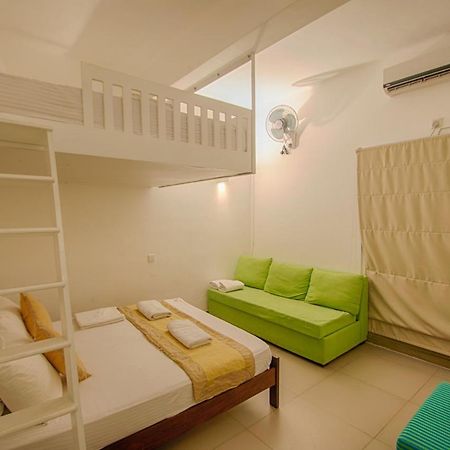 My Story Hostel Коломбо Екстериор снимка